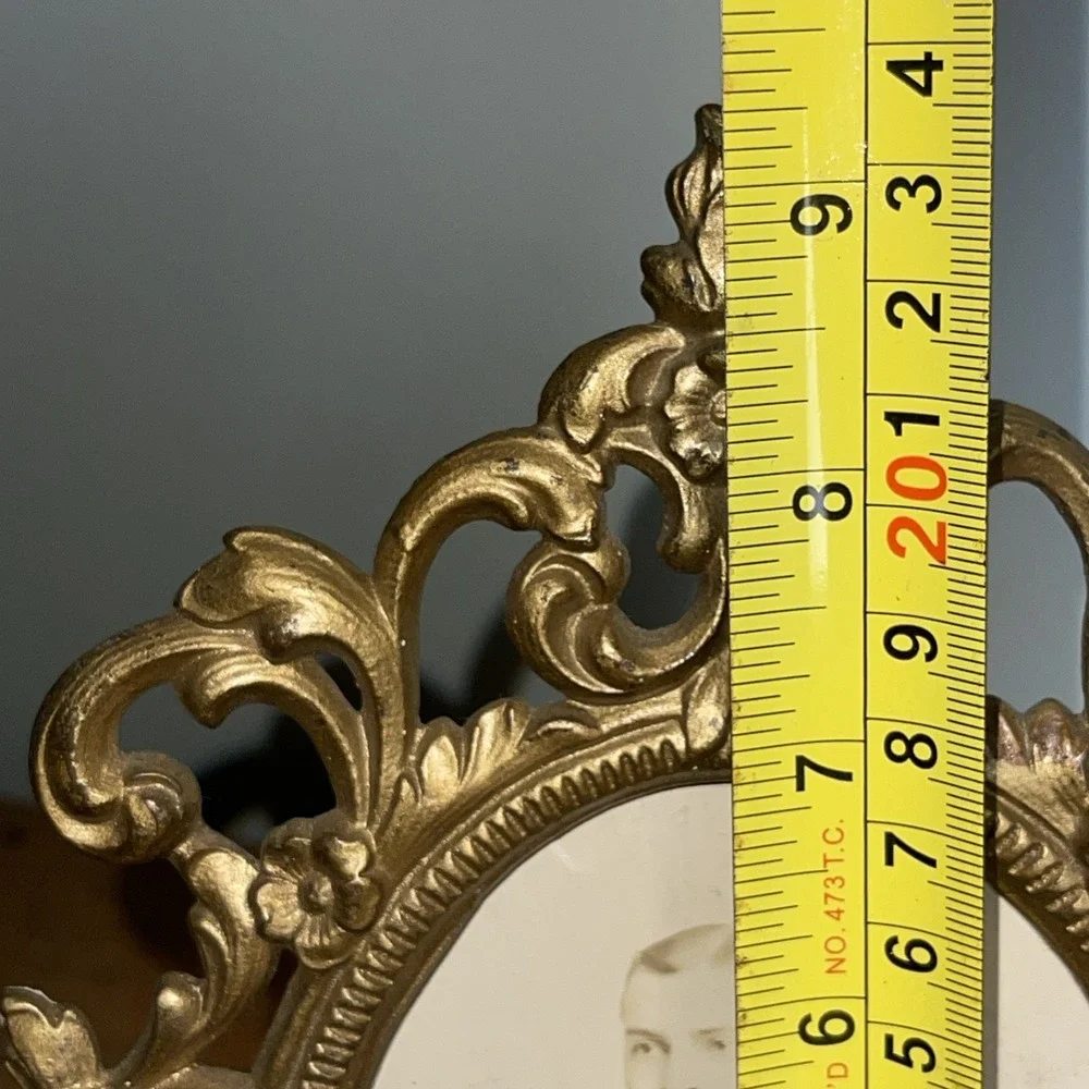 Antique Portrait Cameo Gold Brass Easel Photo Picture Frame Victorian Man‎